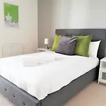 City Apartments Milton Keynes