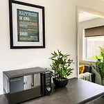 Contractor House - Free Parking - Garden - Cmk