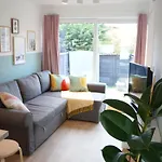 The Oldbrook Garden Flat