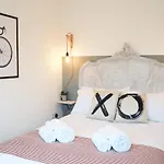 The Oldbrook Garden Flat