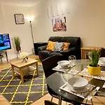 Smartrips Apartments - The Hub