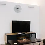 Milton Keynes Central Business Hub Apartment