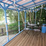 Adventurer\'S Village Milton Keynes