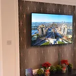 Exec 2Bed 2Bath Serviced Apartment Balcony Parking