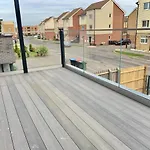 Exec 2Bed 2Bath Serviced Apartment Balcony Parking