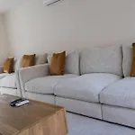 7 Swiftsure - 4 Bedroom Luxury And Spacious Home