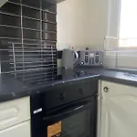 Cosy 1 Bedroom House In Milton Keynes With Free Wifi And Parking By Hp Accommodation