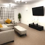 Angel View - 4 Bed Property- Perfect For Contractors & Families