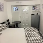 Guest House In Milton Keynes
