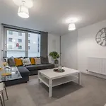 Modern 1 Bed In Central Mk, Free Parking, Smart Tv, Manhattan House By Valore Property Services