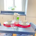 Luxurious And Spacious 2 Bedroom Flat