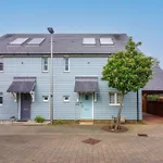 Appledore House - Close To City Centre - Free Parking, Fast Wifi, Private Garden And Smart Tv With Netflix By Yoko Property