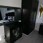 Giomakay Luxury Rooms Milton Keynes