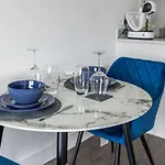 Cosy 1 Bed Near Peaceful Canal By Valore Property Services
