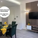 Esmae Homes