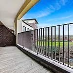Scenic Park View Suite