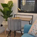 Cosy, Spacious Apt - Central Mk-Smart Tv-Free Wifi