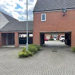 Contractors Retreat 3 Bed House, Sleeps Up To 7, Free Parking
