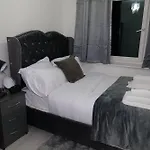 Giomakay Luxury Apartment Milton Keynes