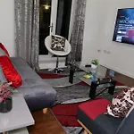 Giomakay Luxury Apartment Milton Keynes