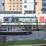 City Centre Apartment - Free Parking, Fast Wifi, Smart Tv With Netflix And Xbox By Yoko Property
