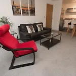 Istay Apartments At Vizion - Fully Equipped Modern Serviced Apartments With Balconies, Self Check-In, Superfast Broadband & Netflix, Free Underground Parking, 24H Security, Rooftop Gardens, Located In Central Mk