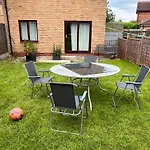 Majestic 2 Bedroom House Milton Keynes