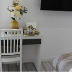 Mini Cosy Studio Flat Milton Keynes