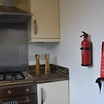 Luxurious & Spacious 2 Bed Apartment In Milton Keynes