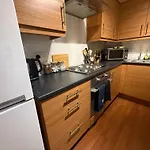 Central Hub Flat