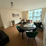 Central Hub Flat