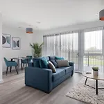 31 Grand Court - Lovely Home Near Canal, Park, & Central Mk