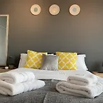 Tailor That Property - Chelsea House