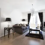 Campbell Park - City Stay Apartments