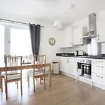 Campbell Park - City Stay Apartments