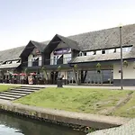 Premier Inn Milton Keynes East Willen Lake