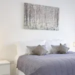 Shortstaymk Campbell Park Serviced Houses, With Free Superfast Wi-Fi, Parking, Sky Sports And Movies