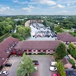 Peartree Lodge Waterside