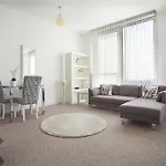 City Stay Apartments - The Hub Mk