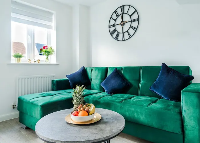 Spacious 4Br Townhouse Free Parking & Wifi