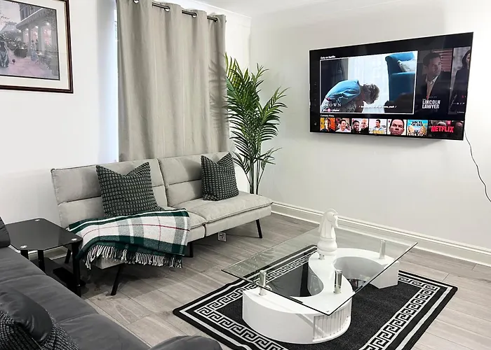 Majestic 2 Bedroom House Milton Keynes