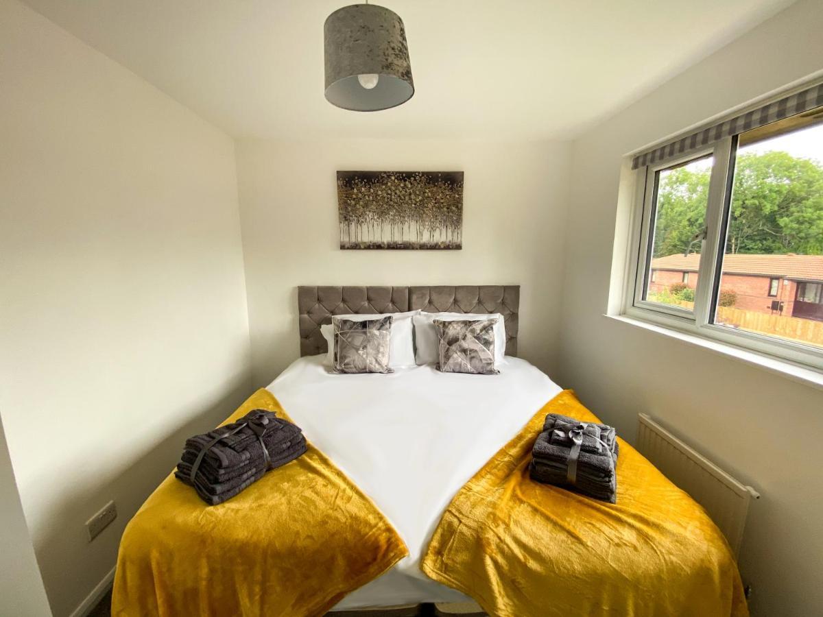Contractor House - Free Parking - Garden - Cmk Milton Keynes