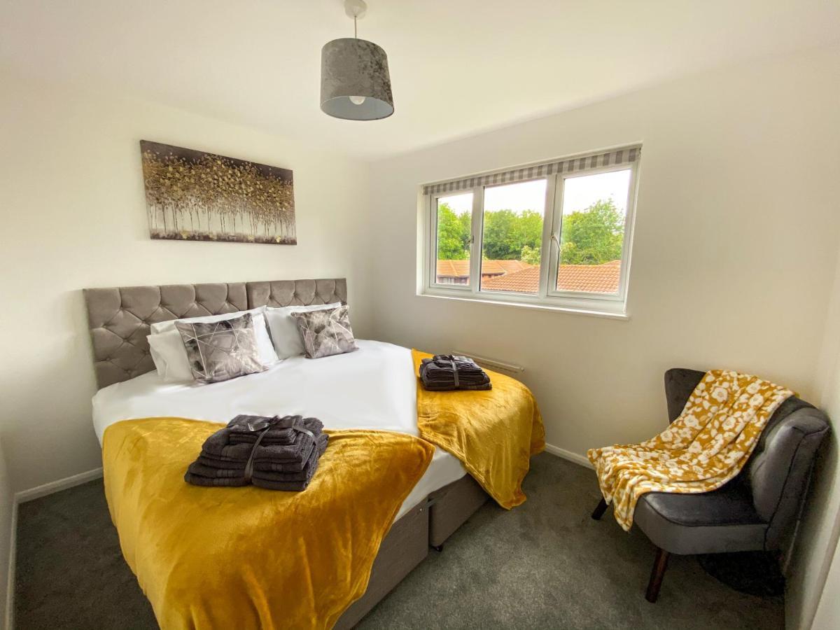 Contractor House - Free Parking - Garden - Cmk * Milton Keynes