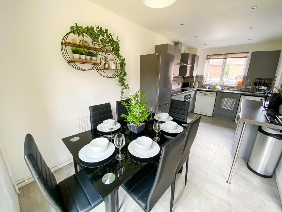 Contractor House - Free Parking - Garden - Cmk Holiday home Milton Keynes