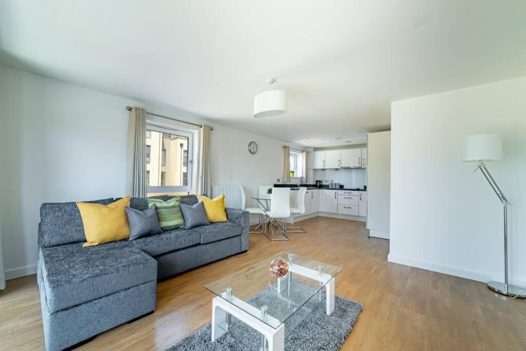 Apartamento Spacious Two Bedroom, Two Bathroom With Free Parking, Wifi And Netflix By Hp