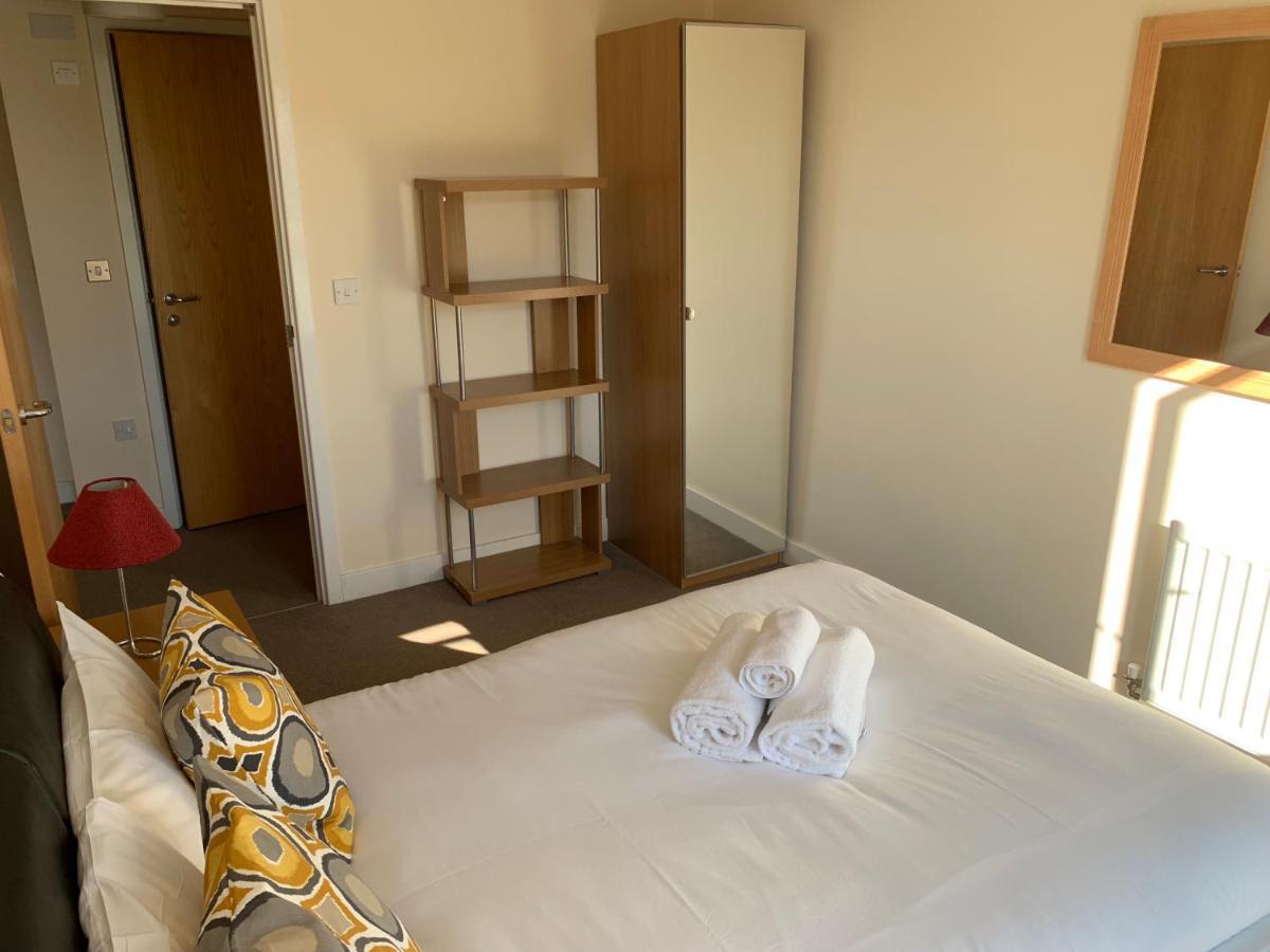 Istay At Vizion - Fully Equipped Modern Serviced With Balconies, Self Check-in, Superfast Broadband & Netflix, Free Underground Parking, 24h Security, Rooftop Gardens, Located In Mk * Milton Keynes