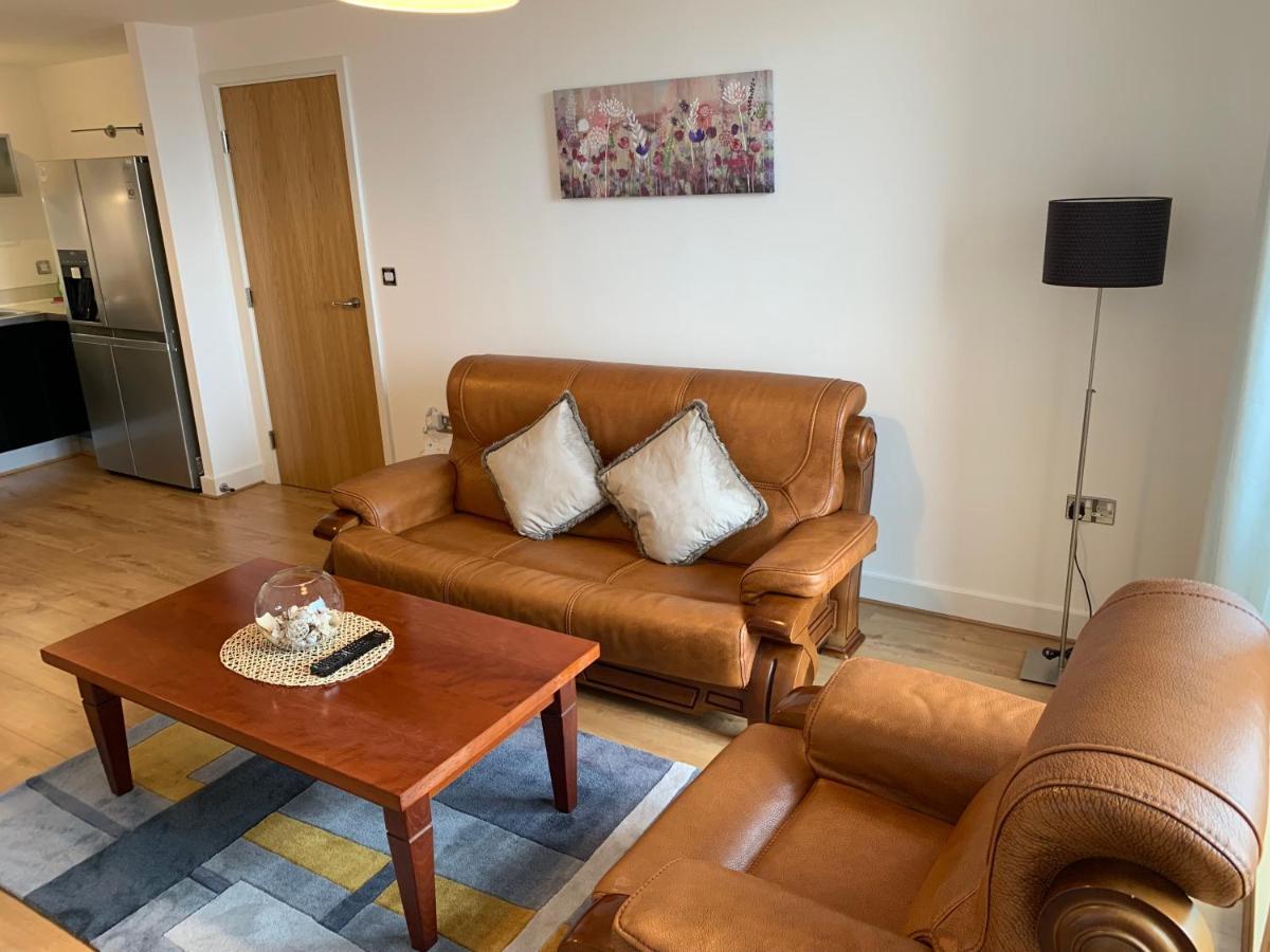 Istay At Vizion - Fully Equipped Modern Serviced With Balconies, Self Check-in, Superfast Broadband & Netflix, Free Underground Parking, 24h Security, Rooftop Gardens, Located In Mk * Milton Keynes