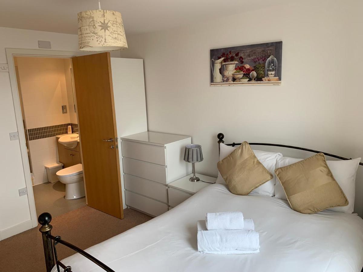 Istay At Vizion - Fully Equipped Modern Serviced With Balconies, Self Check-in, Superfast Broadband & Netflix, Free Underground Parking, 24h Security, Rooftop Gardens, Located In Mk Apartment *