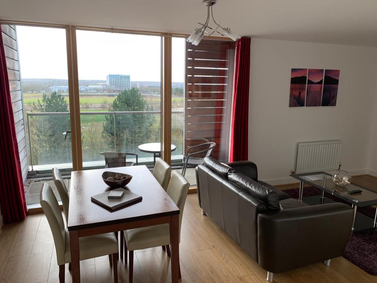 Istay At Vizion - Fully Equipped Modern Serviced With Balconies, Self Check-in, Superfast Broadband & Netflix, Free Underground Parking, 24h Security, Rooftop Gardens, Located In Mk Apartment