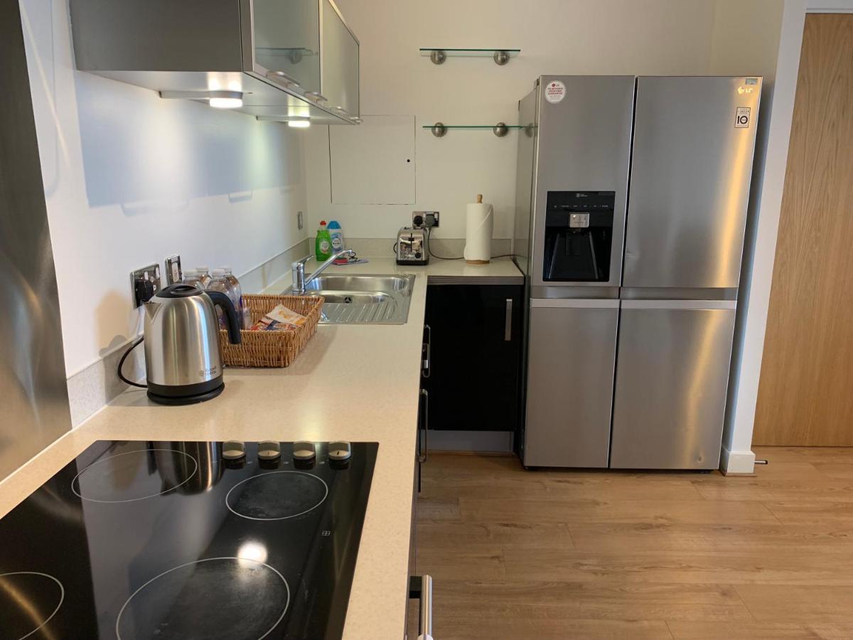 Apartment Istay At Vizion - Fully Equipped Modern Serviced With Balconies, Self Check-in, Superfast Broadband & Netflix, Free Underground Parking, 24h Security, Rooftop Gardens, Located In Mk Milton Keynes